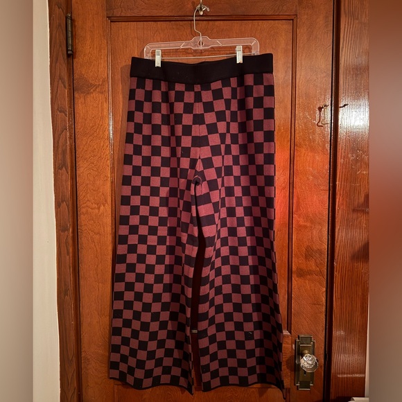 Dressed in Lala - Cropped Sweater and Pants - Checkered Knit Set - Plus Size 2x - Picture 5 of 6